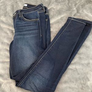 KanCan no distressing size 26 jean! Worn once